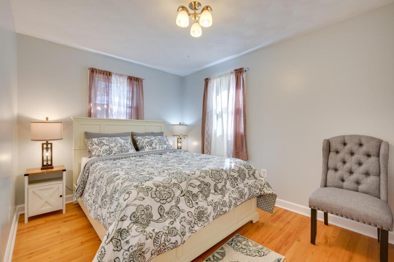Convenient With Deck! Сasa de vacaciones Hummelstown