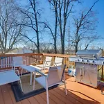 Convenient Hummelstown Home With Deck!